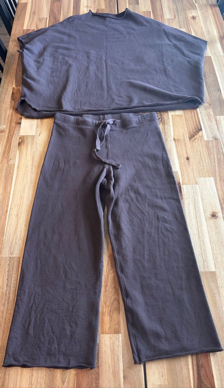 Frank & Eileen Set in Brown